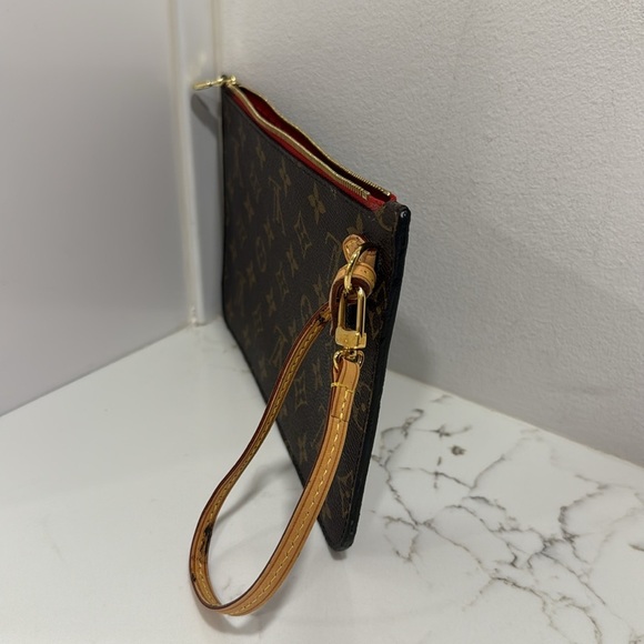 Louis Vuitton  Accessory Neverfull pouch/clutch - Picture 3 of 6